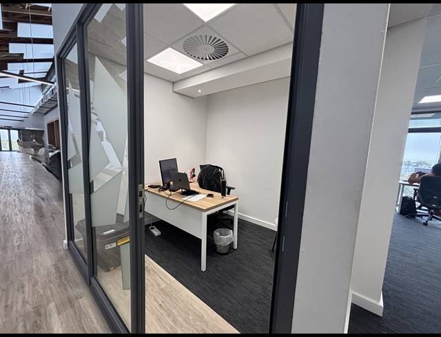 967M² OFFICE TO LET IN PLATTEKLOOF 1